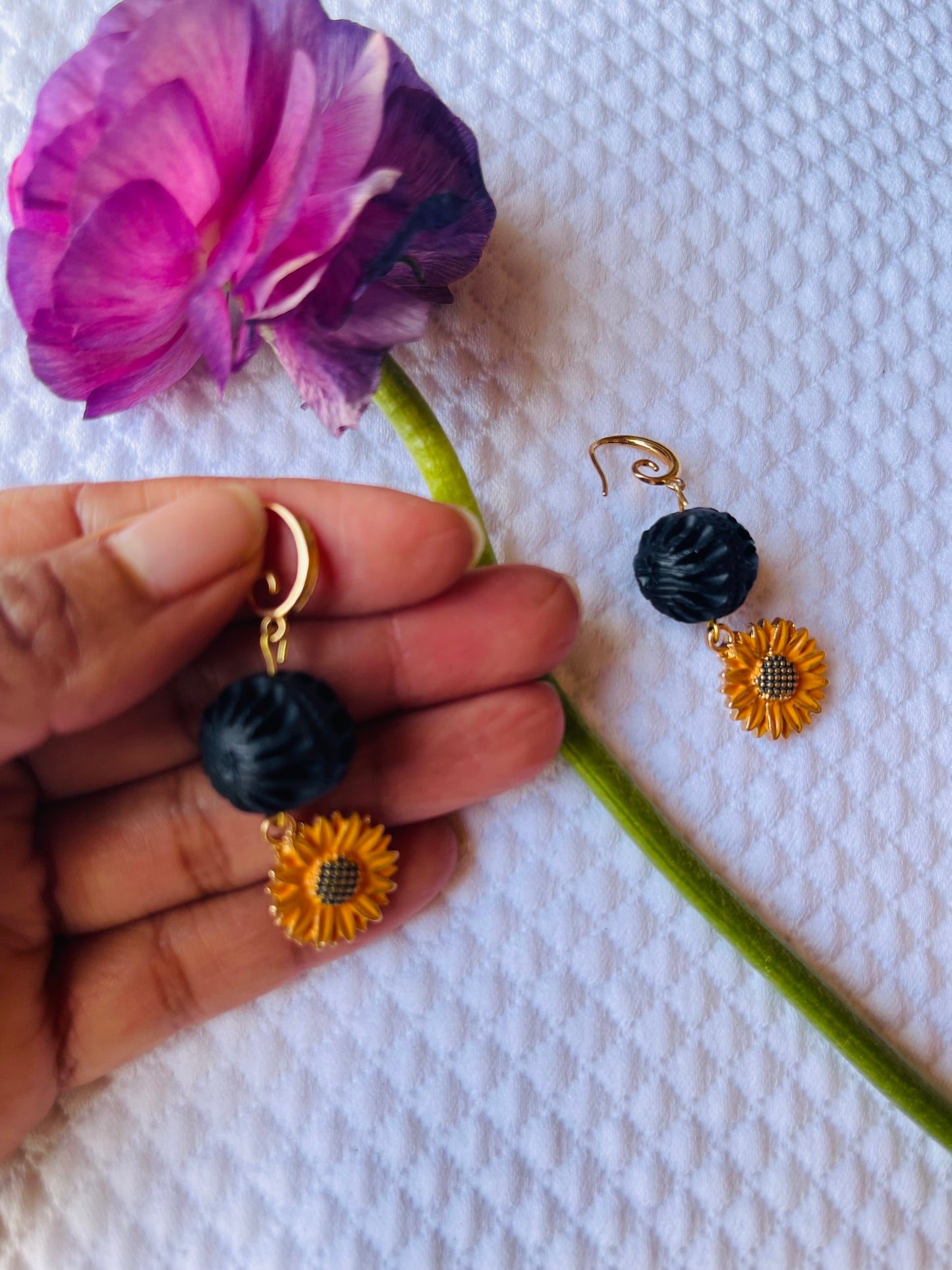 Sun flower field earrings