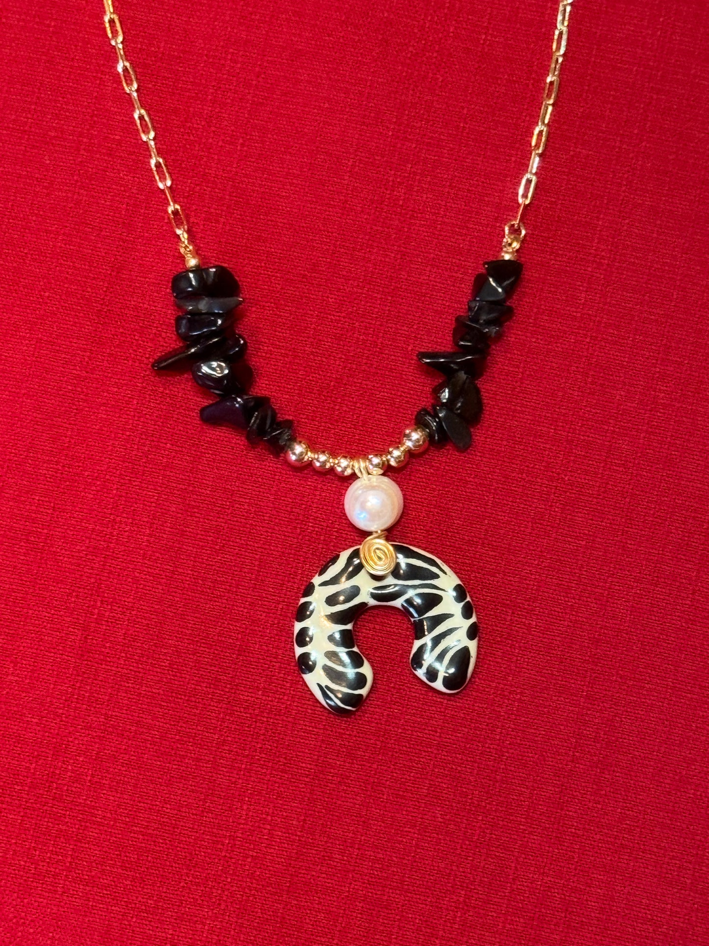 Fuerza necklace