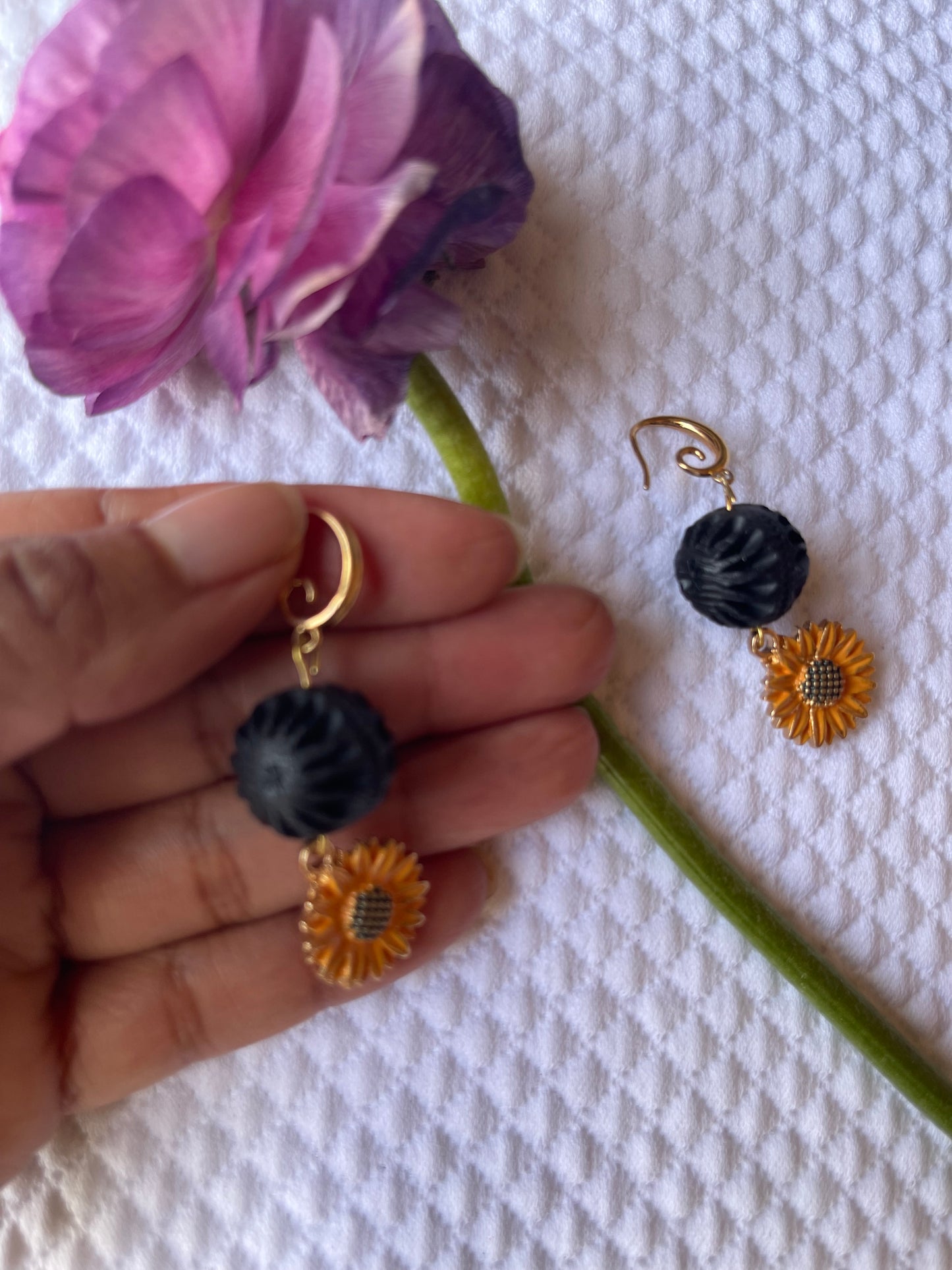 Sun flower field earrings