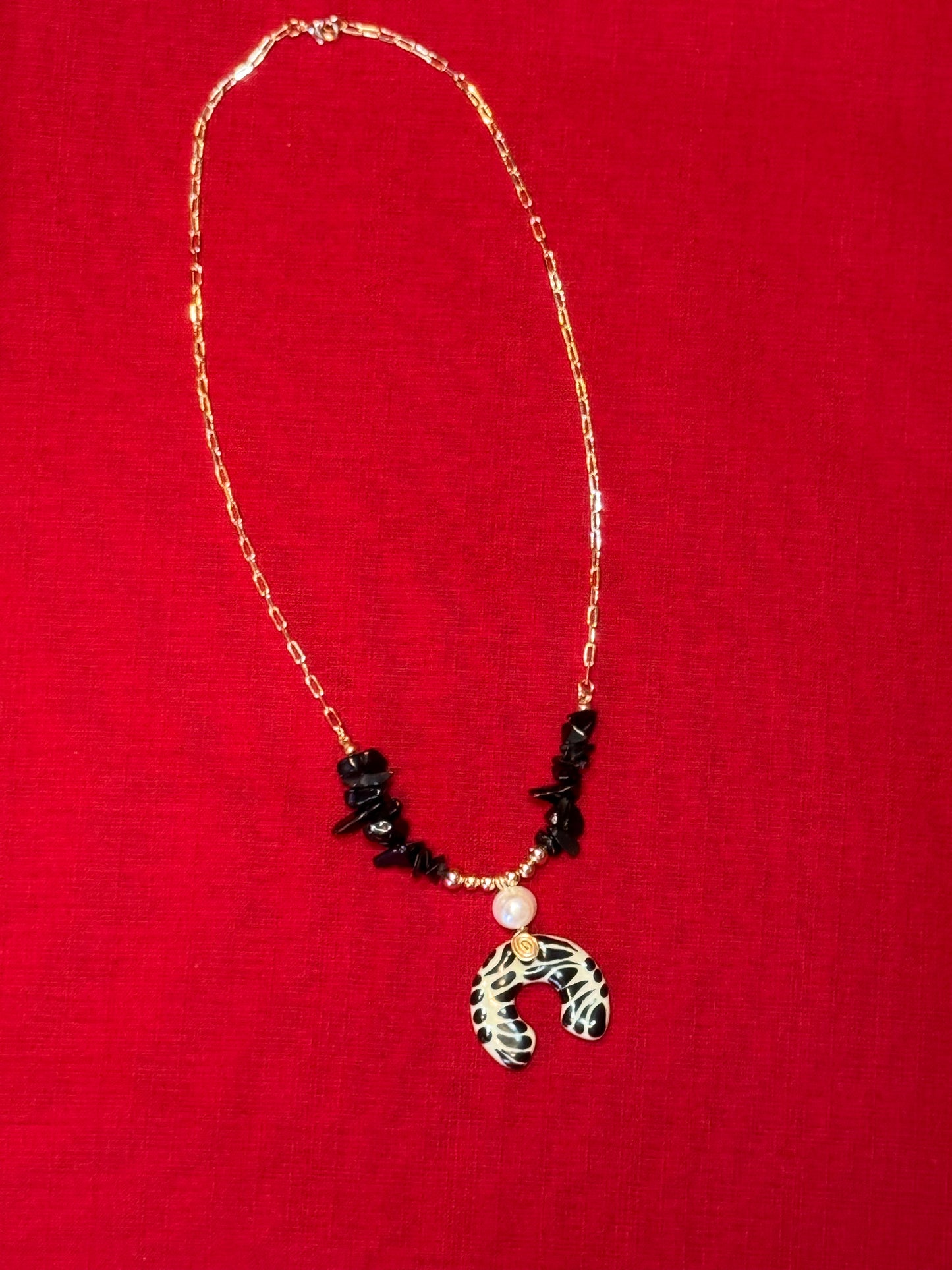 Fuerza necklace