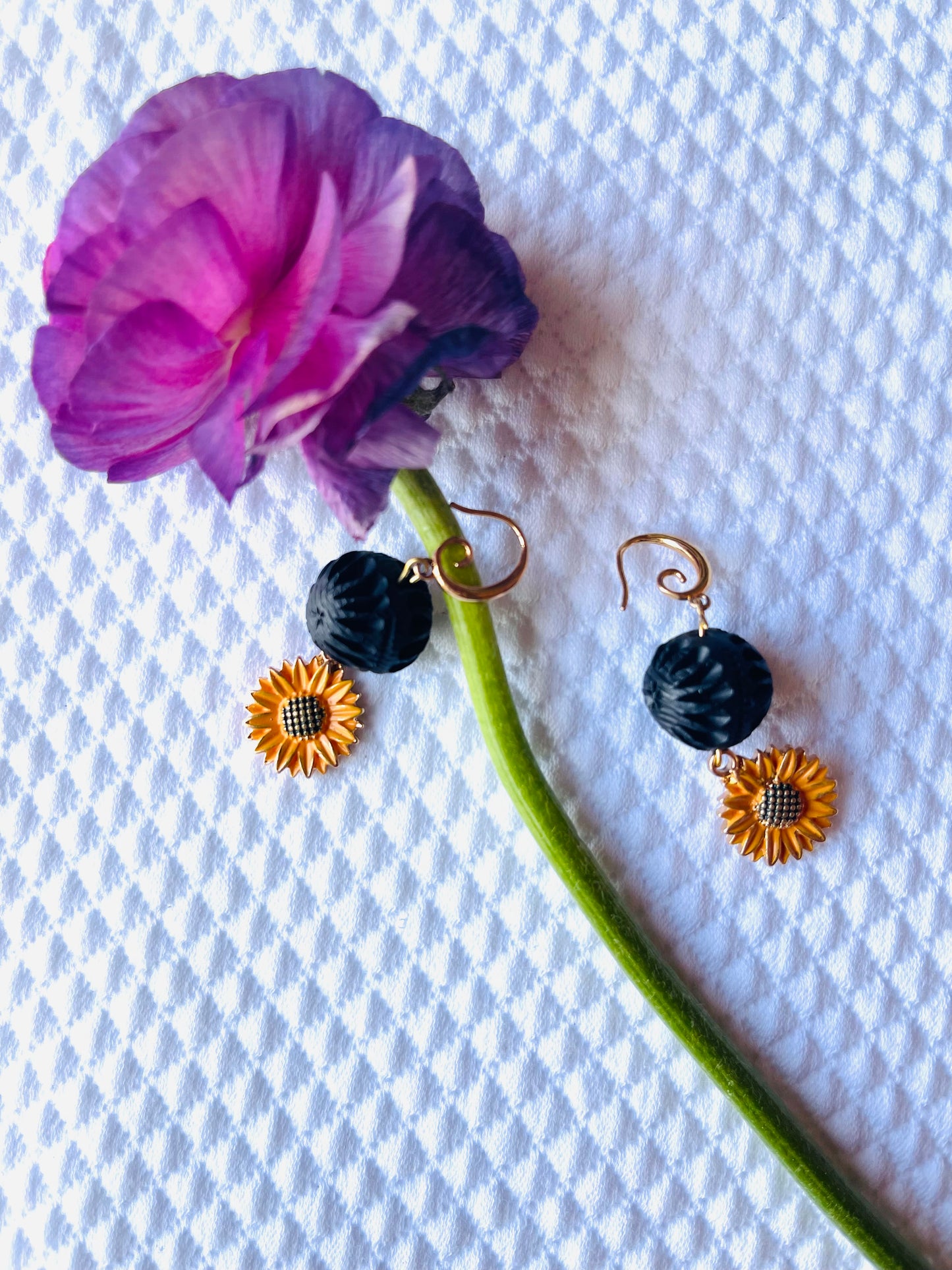 Sun flower field earrings