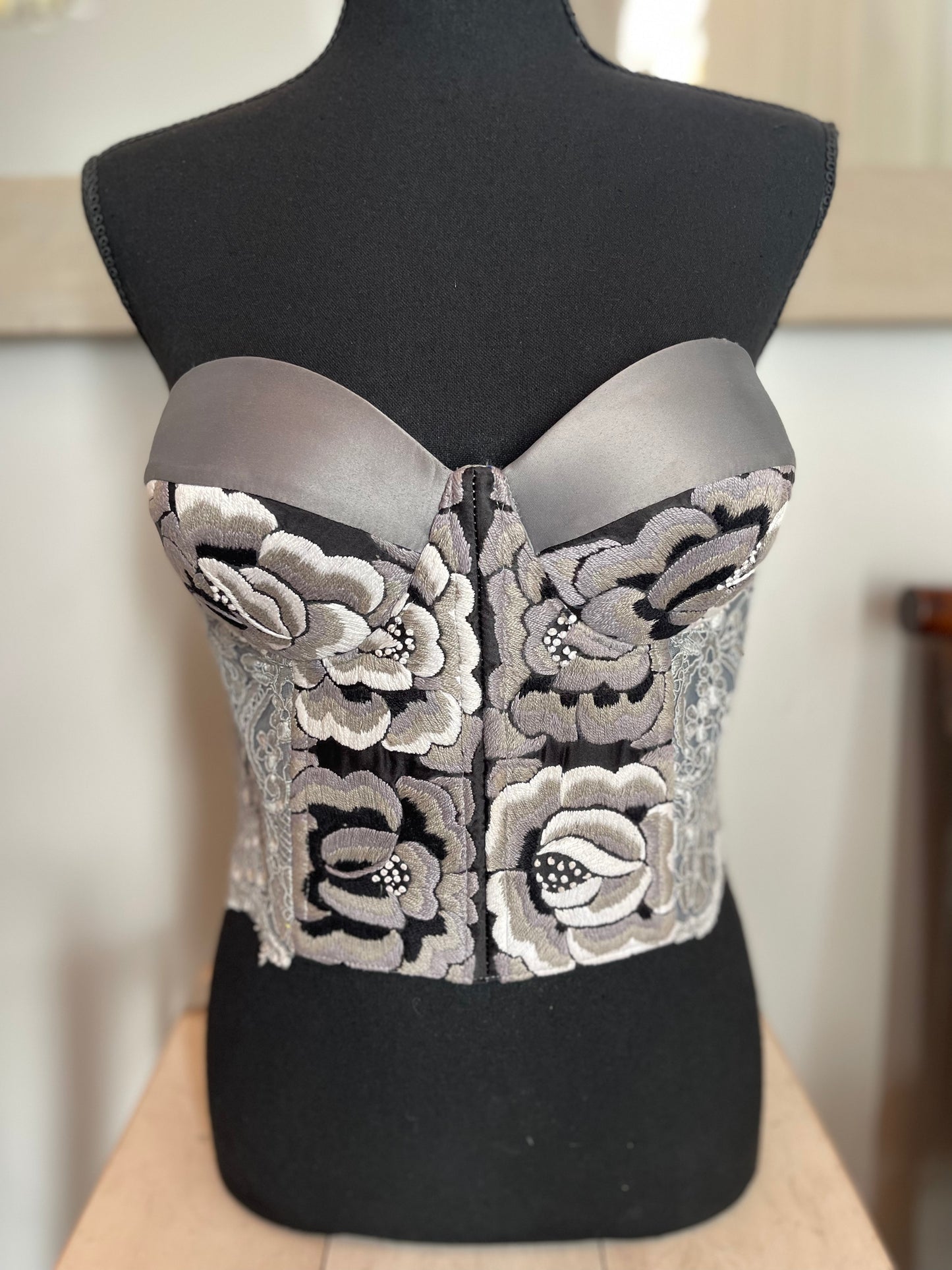 Llorona bustier