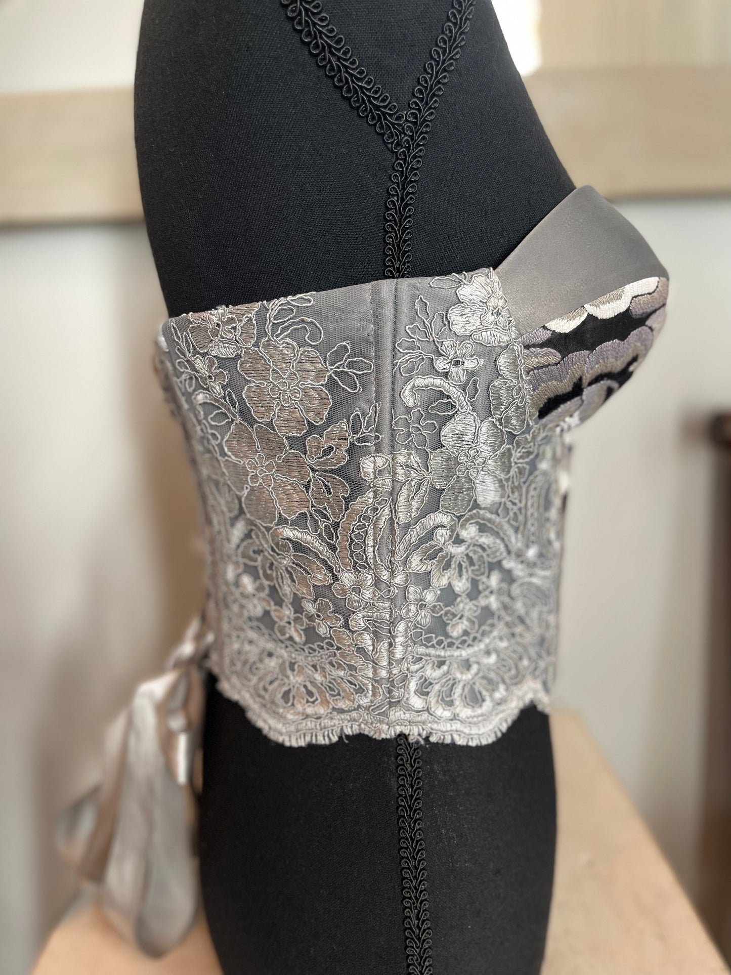 Llorona bustier