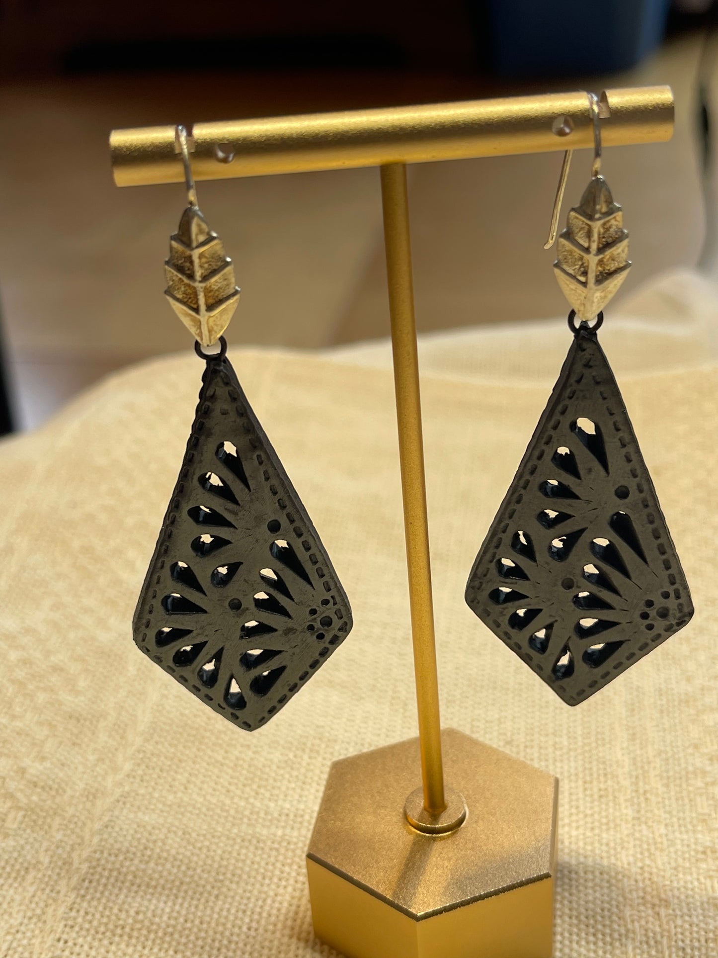 Leaf Silver Black Clay Earrings