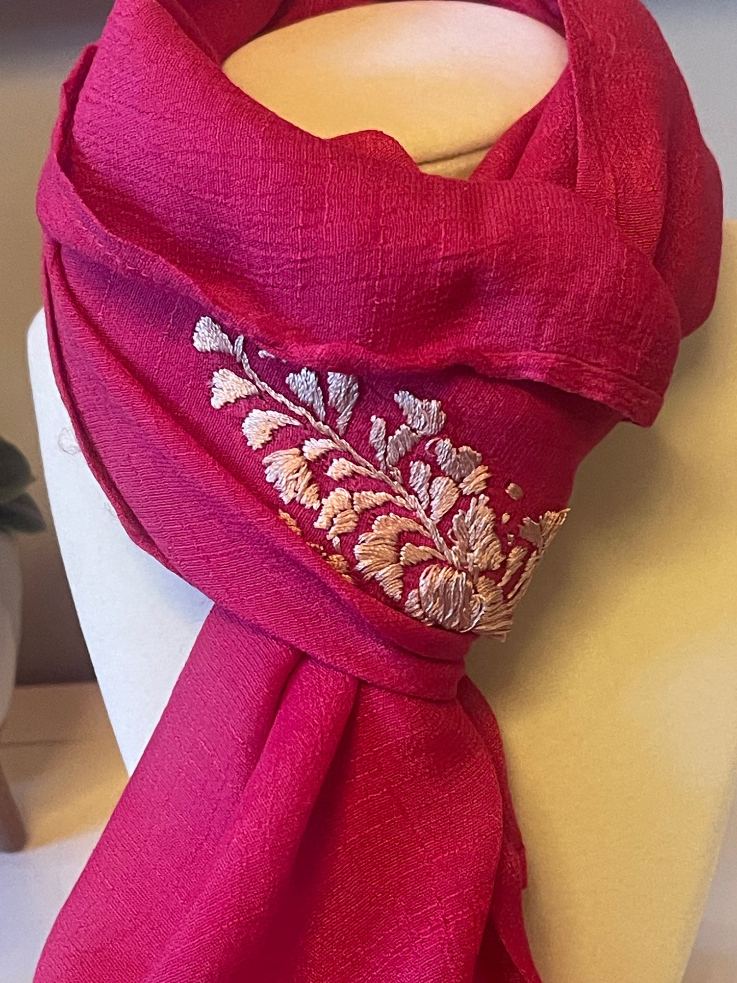 scarf Lily