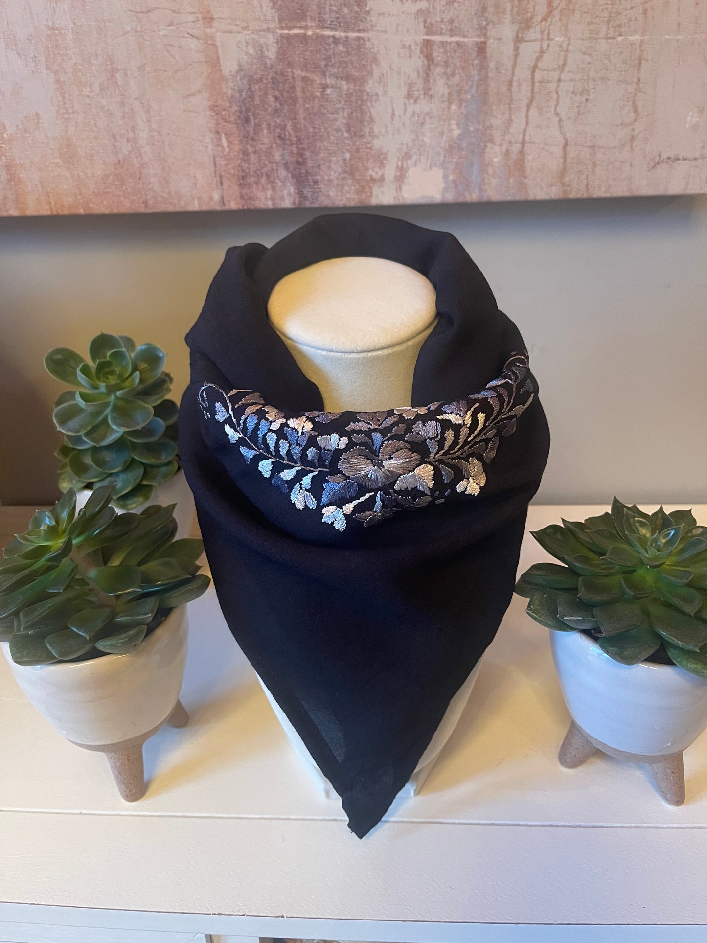 scarf Lily