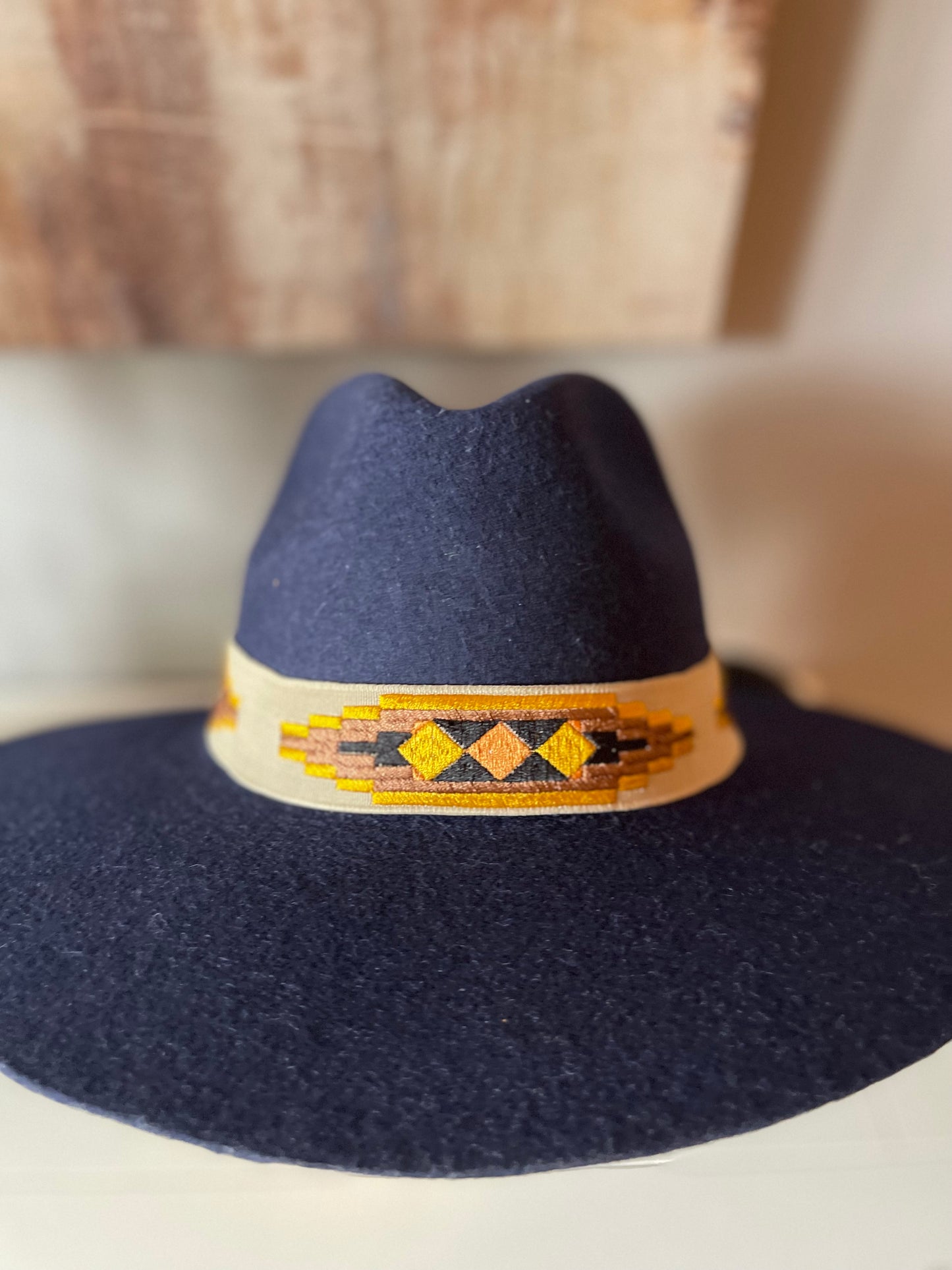 Sierra 100% wool hat