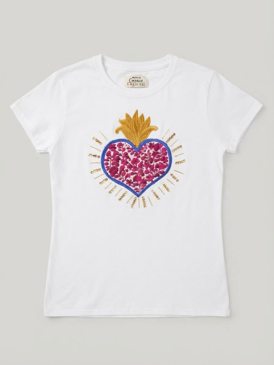 Playera sagrado corazón bordado