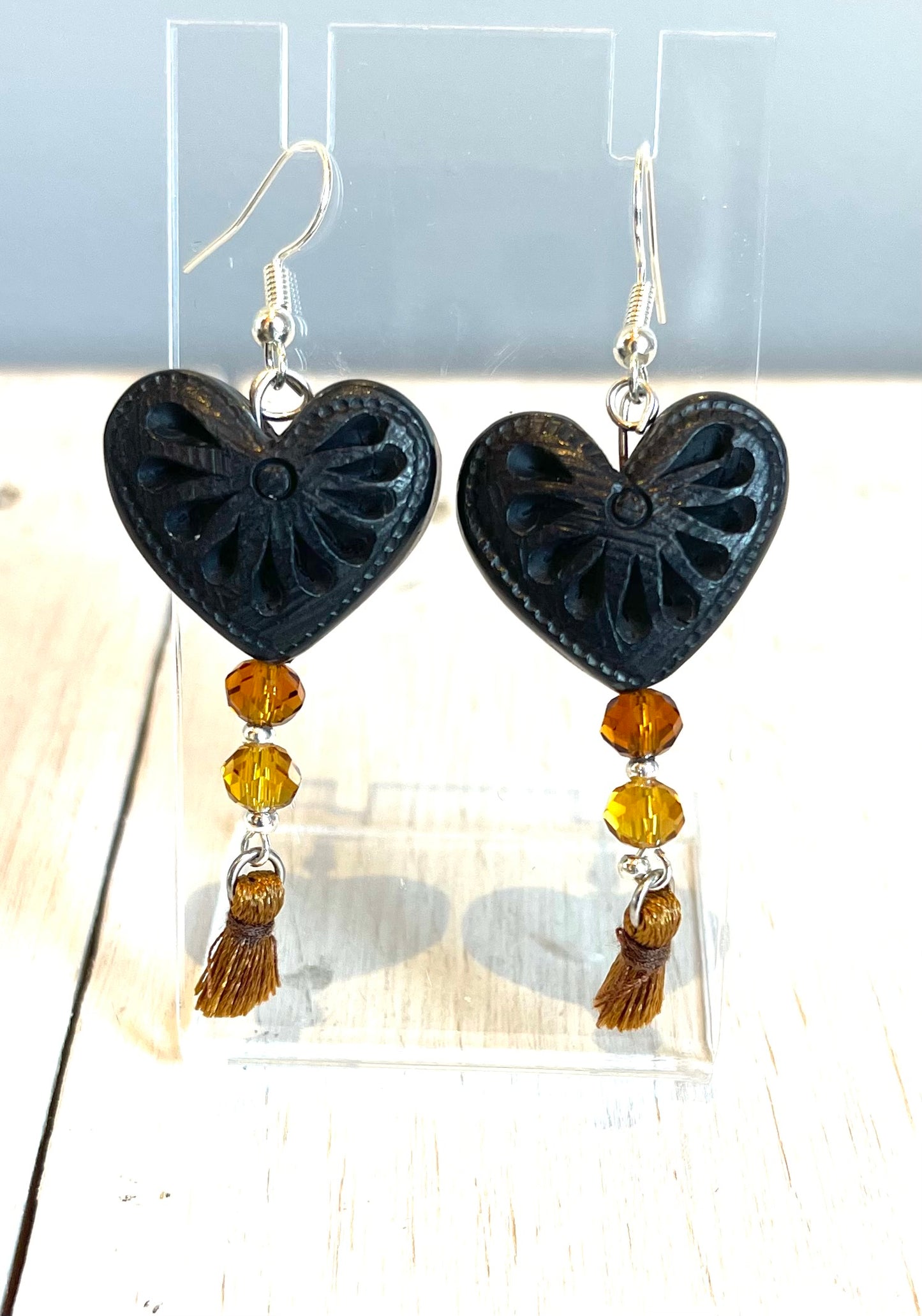 Black heart earrings