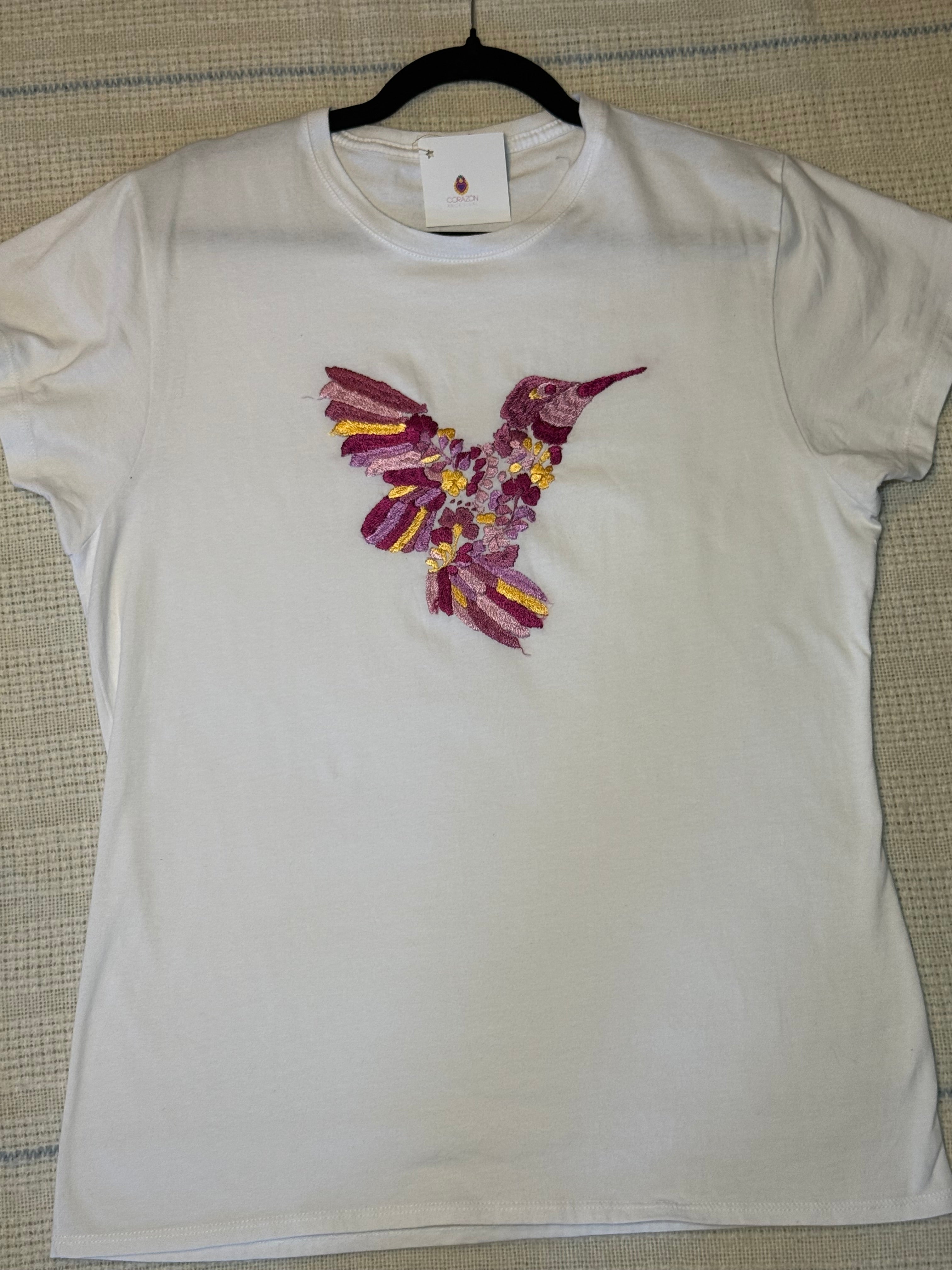 humming bird short sleeve t-shirt