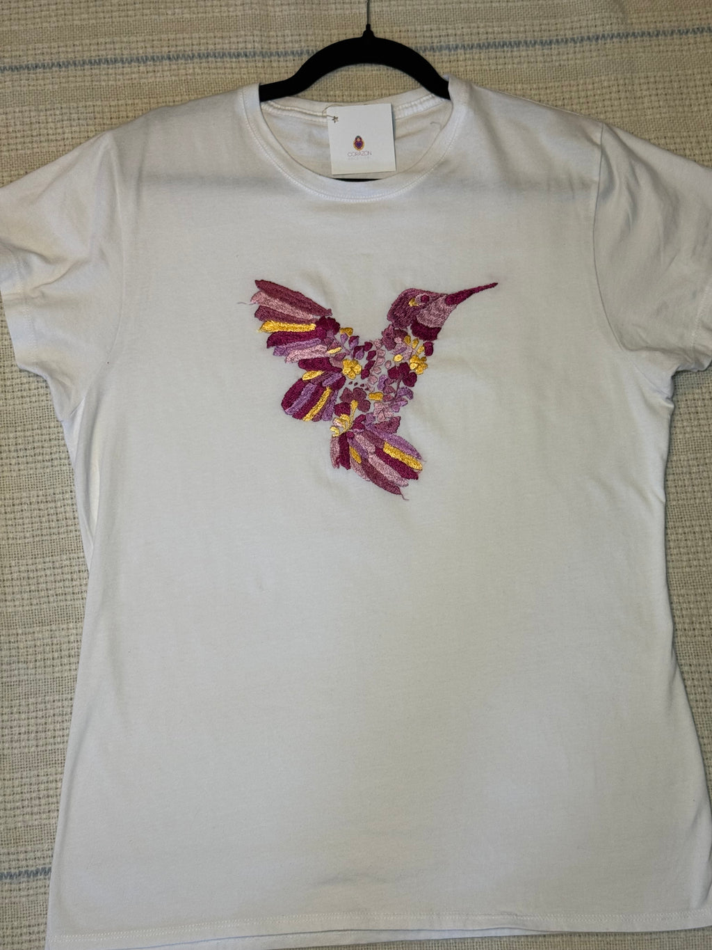 humming bird short sleeve t-shirt