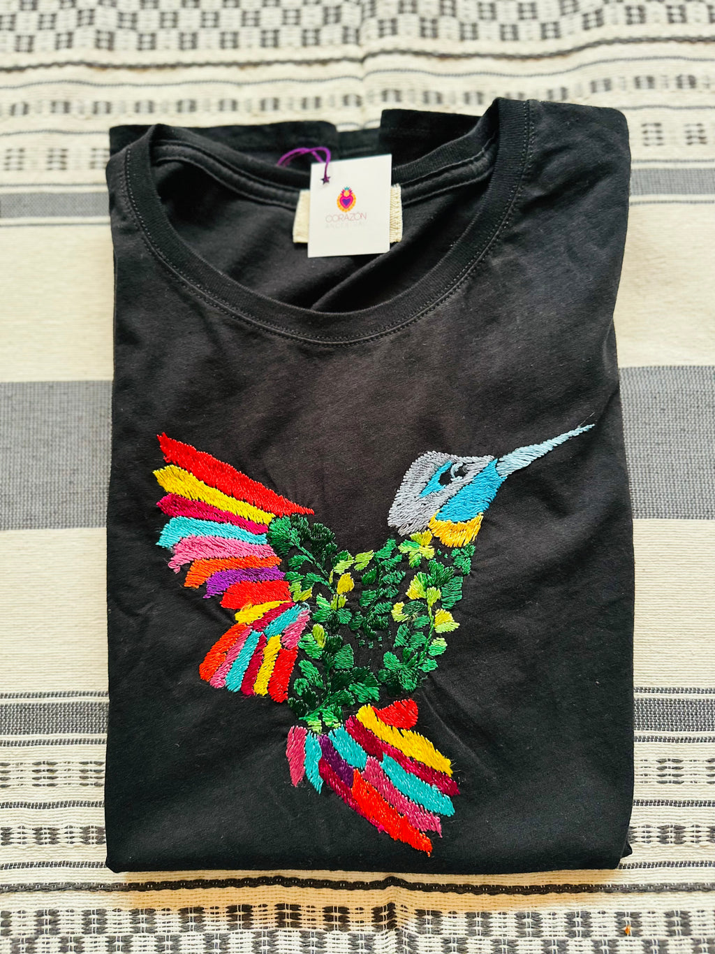 humming bird short sleeve t-shirt