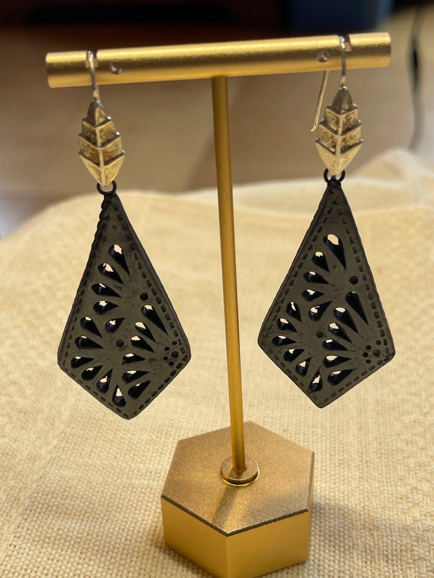 Leaf Silver Black Clay Earrings